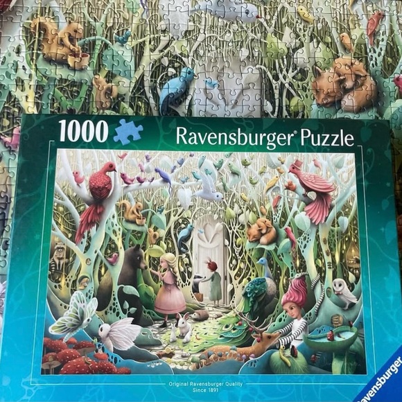 Ravensburger Puzzle - The Secret Garden with Green by Demelsa Haughton - Picture 3 of 3